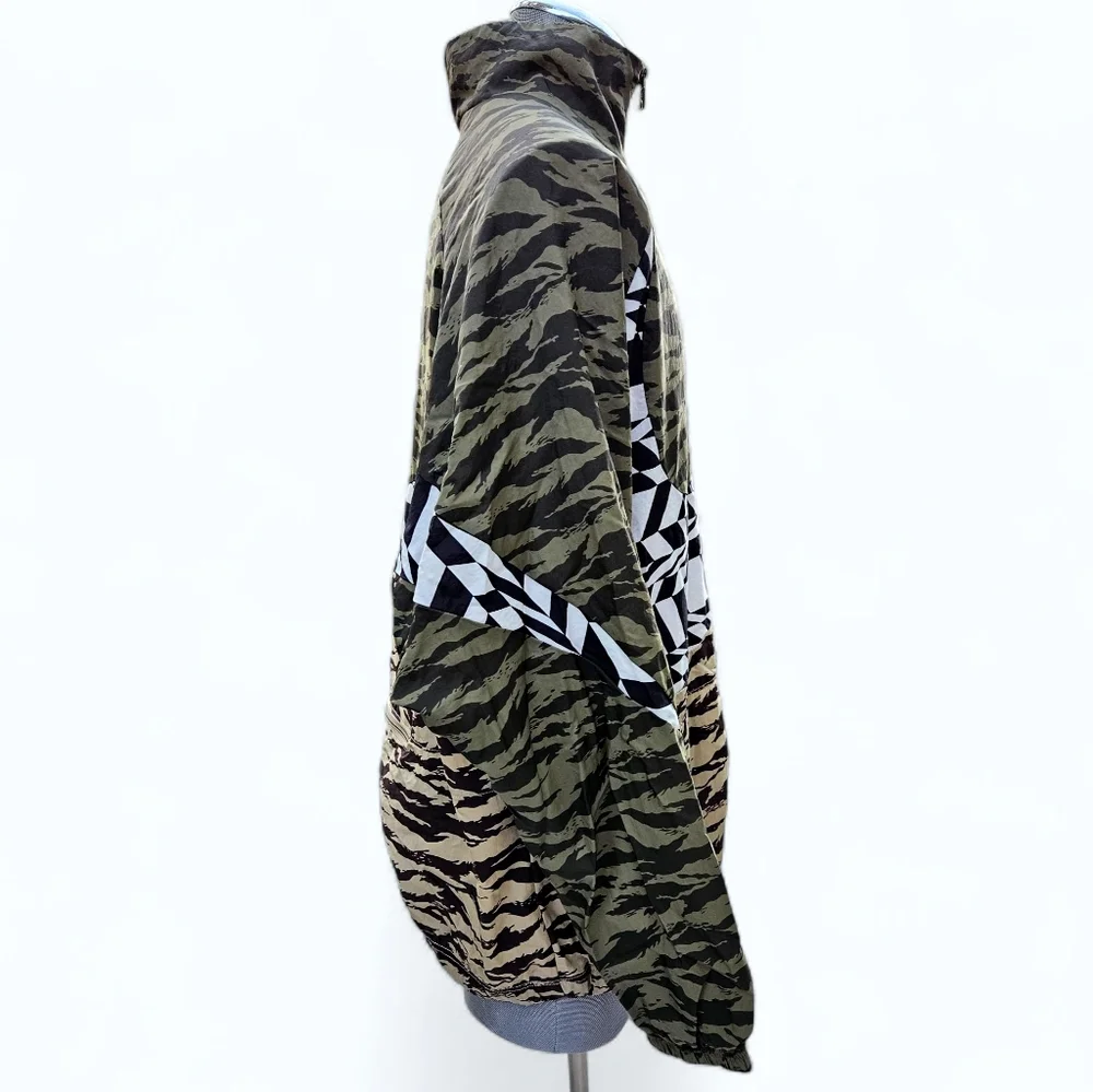 Nike | NSW AOP Vaporwave Swoosh Woven Half-Zip Jacket | Packable | Mens - Picture 7 of 16